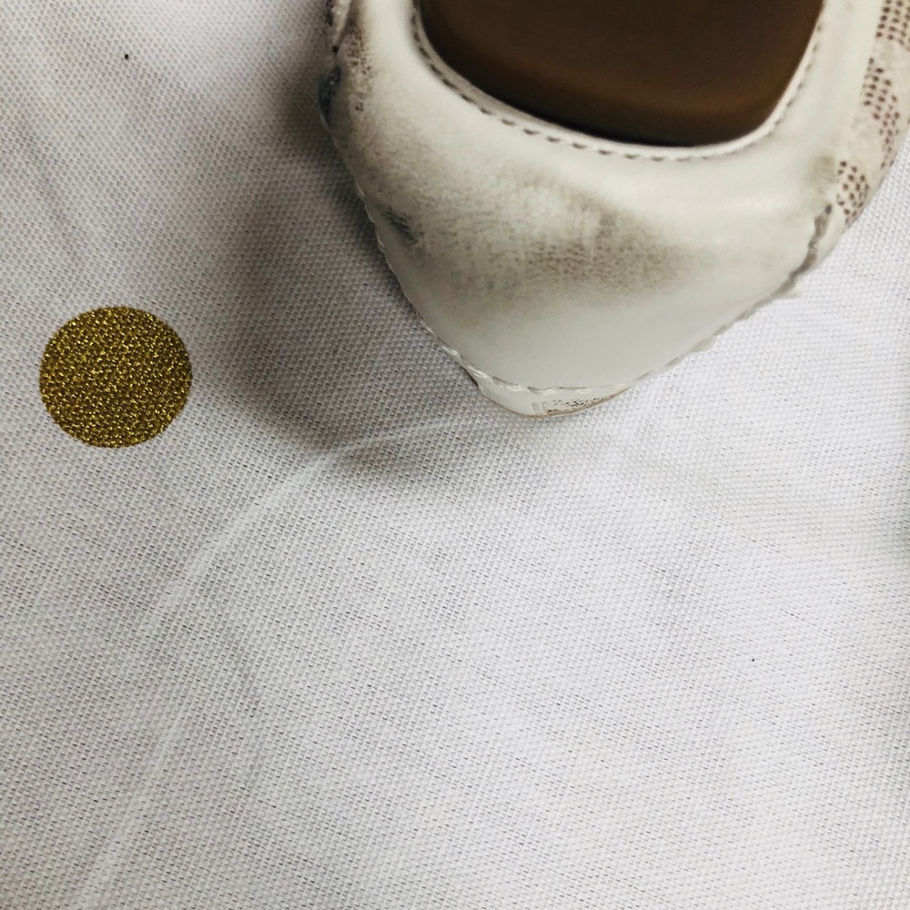 Shoes - Picture 4 of 5